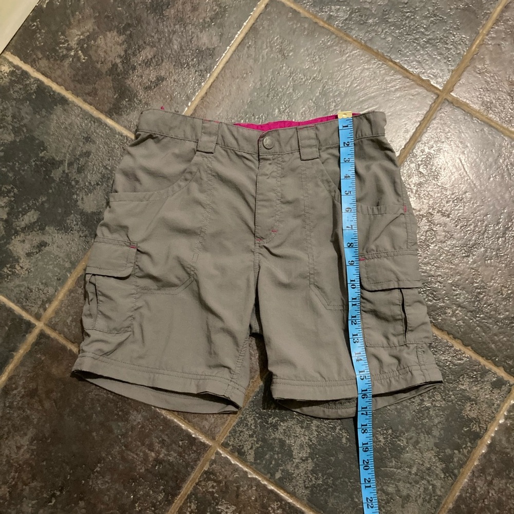 The North Face Girls Cargo Shorts Size XL - Picture 3 of 11